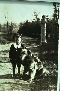 Kurt mit Hund 1923